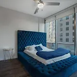 High Rise W Skyline View Pvt Balcony N Concierge